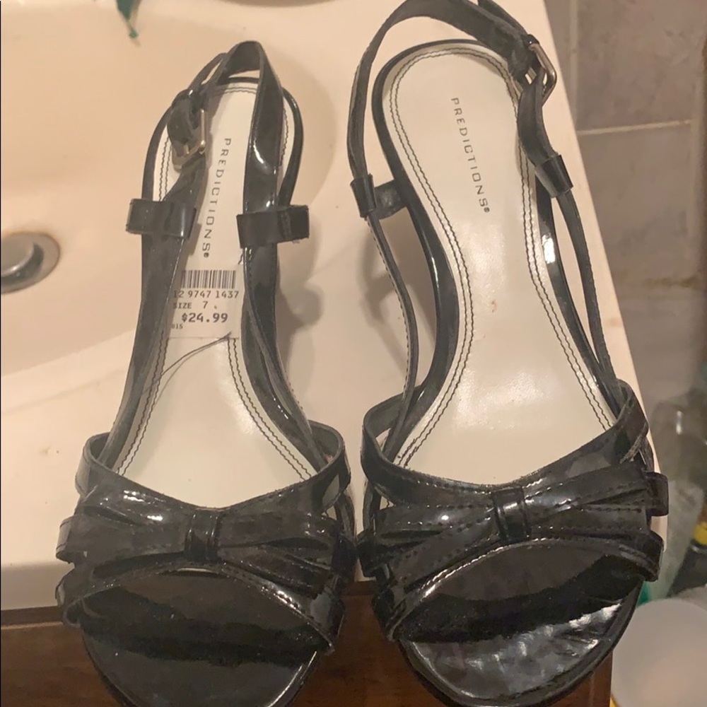 Predictions shoes - Picture 2 of 8